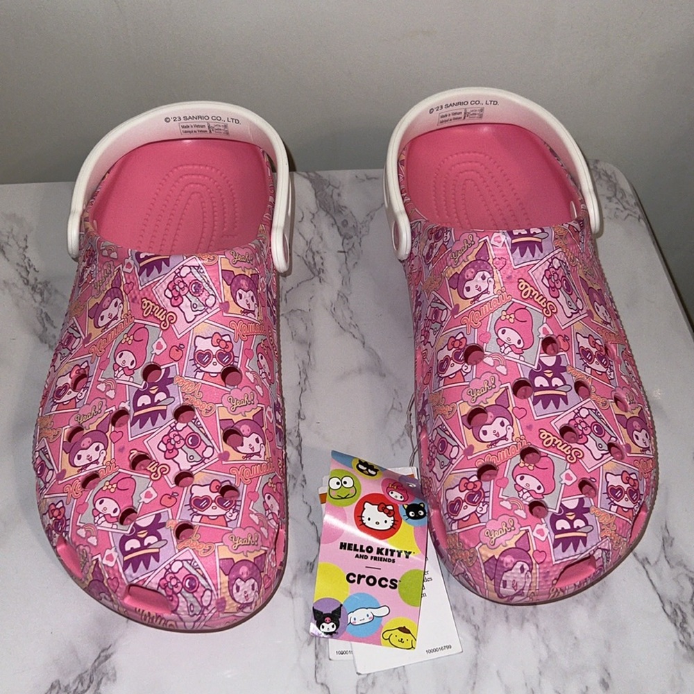 Hello Kitty crocs - Picture 5 of 7